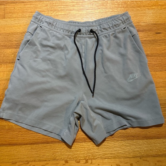 Nike Sportswear Tech Fleece Shorts Athletic  Men's small  (f6 - Picture 1 of 9